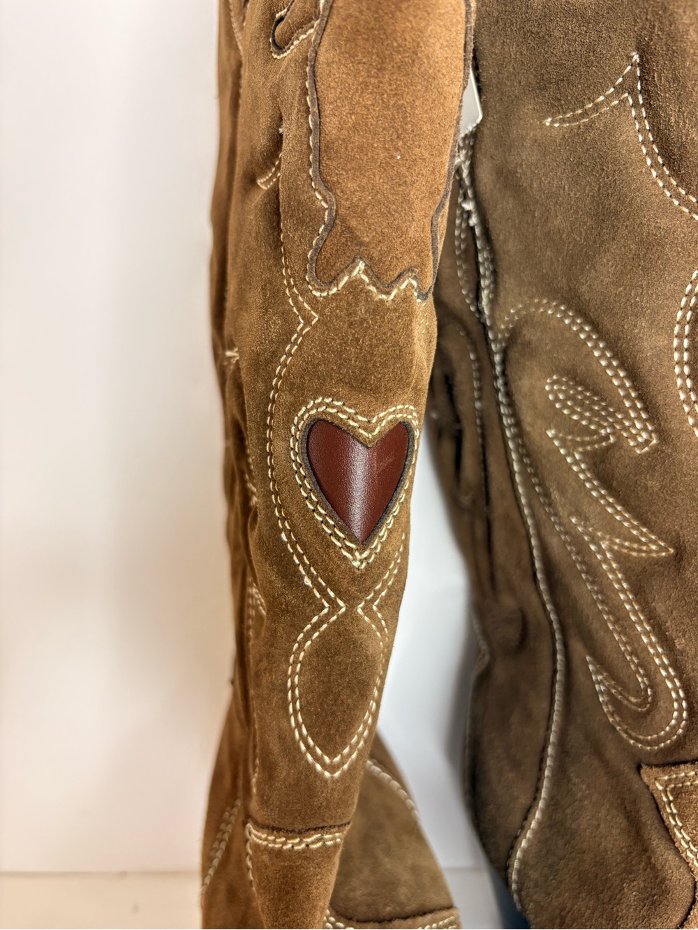 Zara Brown Suede Western Boots with quilted western Heart Detail - Picture 4 of 13